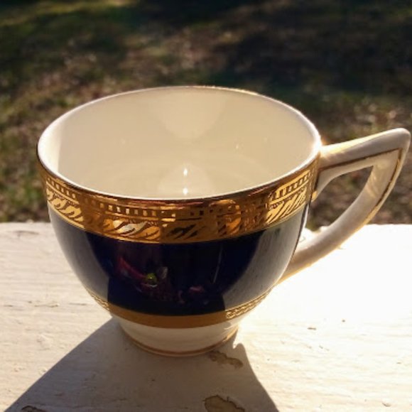 English bone china demitasse cup - Picture 1 of 2